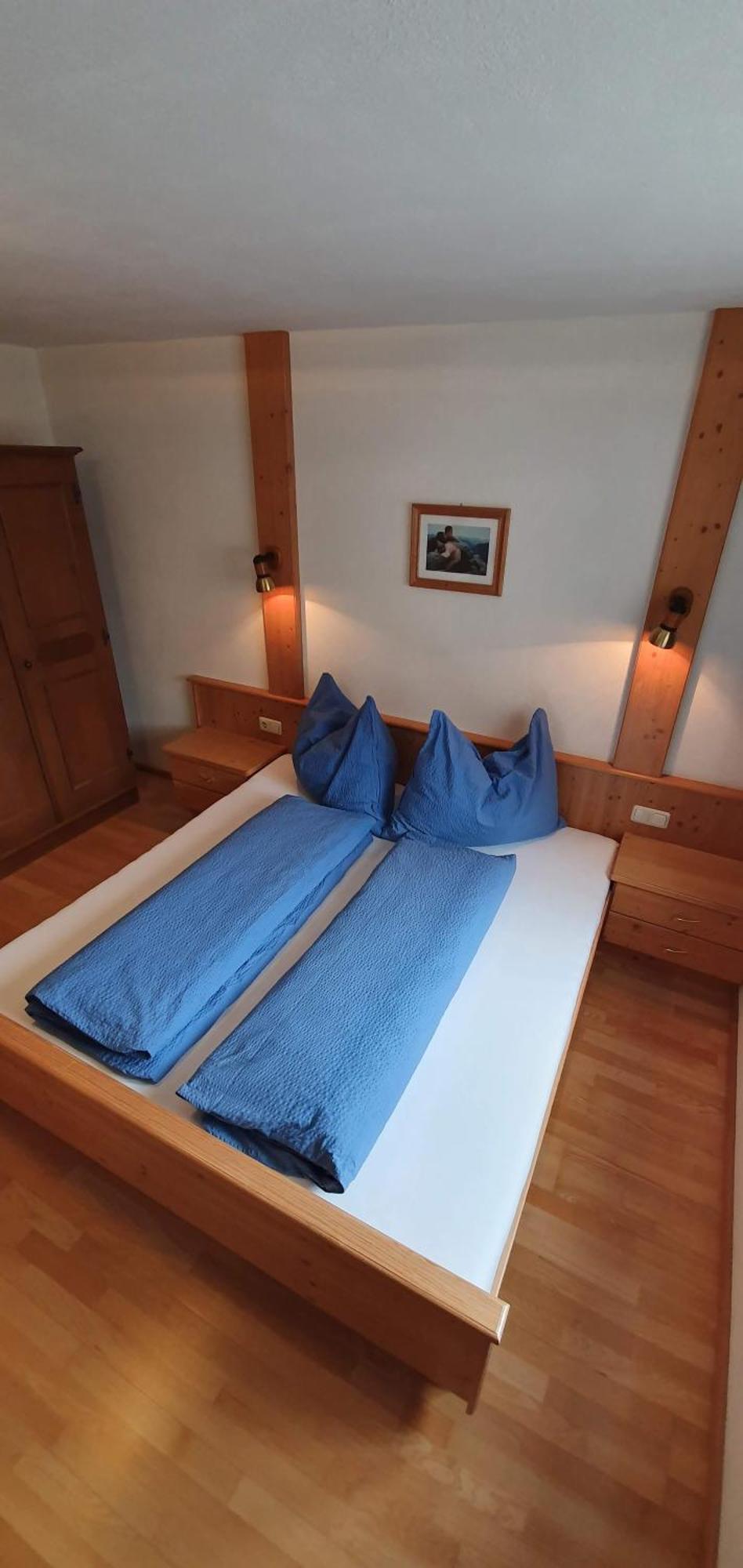 Pension Appartements Via Claudia Lermoos Habitación foto
